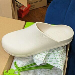 Crocs Dylan Clogs Stucco